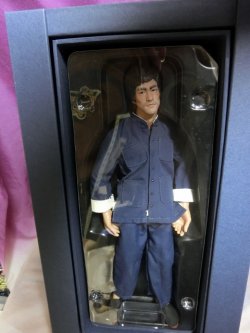 画像2: ENTERBAY 1/6 リアルマスターピースコレクティブルフィギュアBruce Lee Enter The Dragon/ブルース・リー 龍争虎闘 燃えよドラゴン Aバージョン