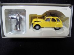 画像2: 『007ボンドカー　ジェームズ・ボンドコレクション　シトロエン2CV&ジェームズ・ボンド人形　1/36』コーギー