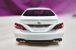 画像3: トヨタ クラウンRS 1/30 ホワイトパールクリスタルシャイン（店頭展示用）