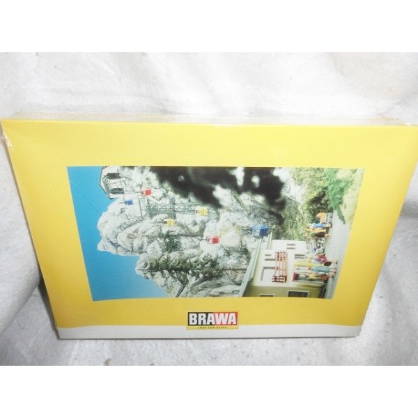 画像1: 『BRAWA HO Berg- und Talstation 6290 ロープウェイ　駅舎セット』  BRAWA (1)