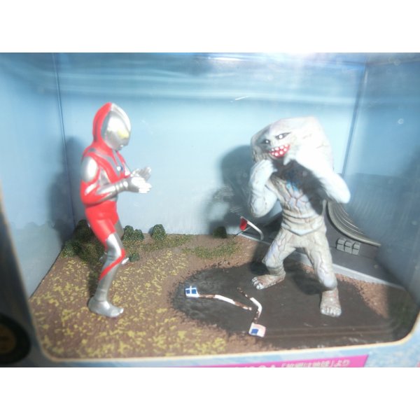 画像2: 特撮ギャラリー10　ウルトラマンVSジャミラ (2)