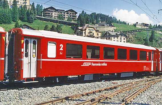 画像: BEMO 3282 114 RhB Personenwagen EW III rot B 2464