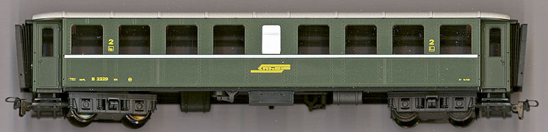 画像: STL 2202-8 RhB Personenwagen 2. Klasse 2229 grun 4-achser