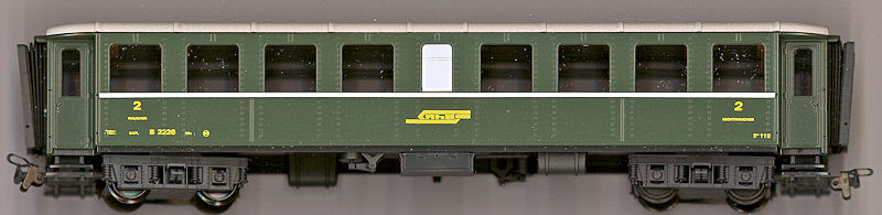画像: STL 2202-6 RhB Personenwagen 2. Klasse 2226 grun 4-achser
